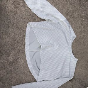 Cropped hoodie/sweater